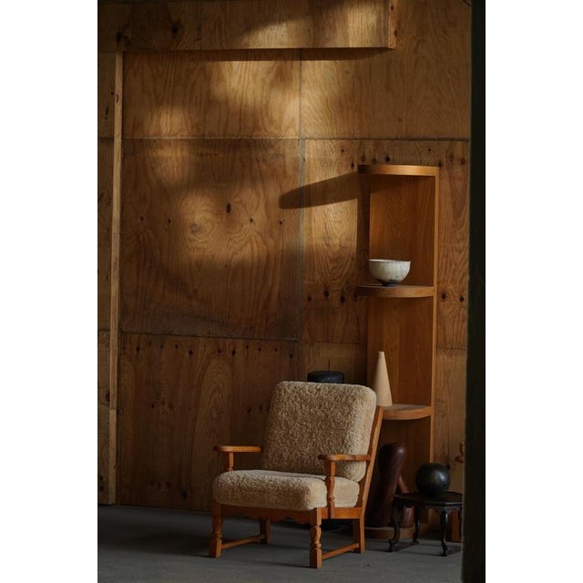Danish Modern Lounge Chairs in Oak and Lambswool by Henning Kjærnulf, 1960s, Set of 2 For Sale - Image 3 of 13
