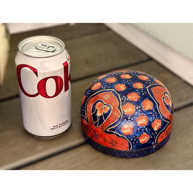 Late 20th Century Vintage Imari Large Porcelain Lidded Jar For Sale - Image 5 of 10