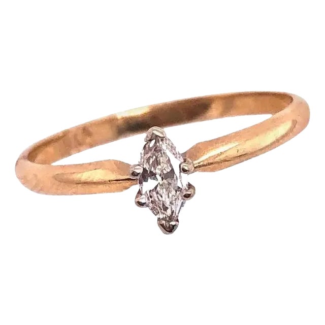 14 Karat Two-Tone Gold Diamond Solitaire Engagement Ring 0.15 TDW, Size 8 For Sale