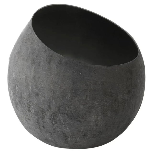 Not Yet Made - Made To Order Alma Vase by Imperfettolab For Sale - Image 5 of 5