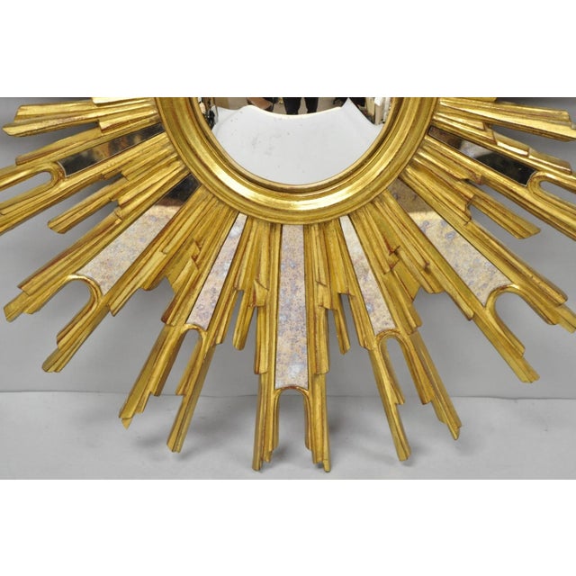 Vintage Italian Hollywood Regency Gold Gilt Sunburst Convex Bullseye Wall Mirror For Sale In Philadelphia - Image 6 of 15