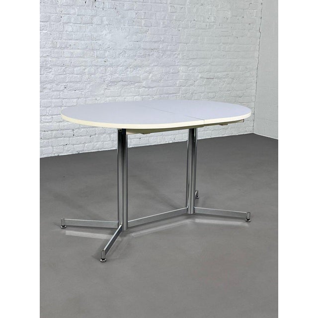 Bauhaus Oval Extendable Dining Table in Chrome Metal with White Formica Top, 1950s For Sale - Image 3 of 16