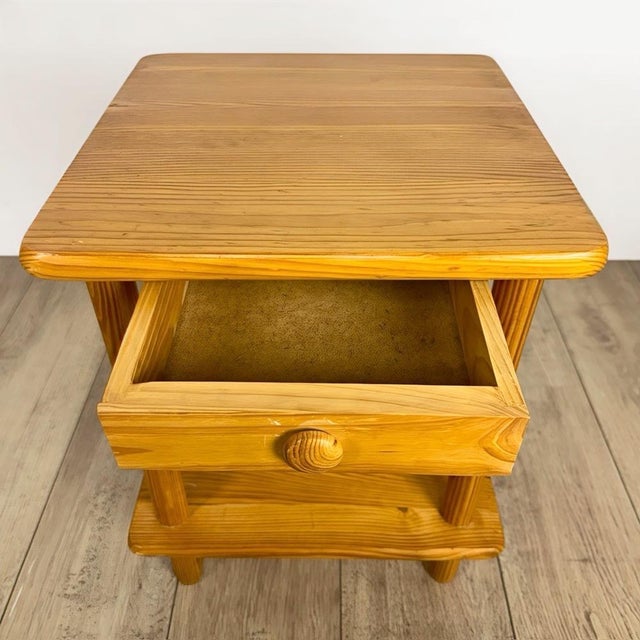 Wood Scandinavian Bedside Table in Pine, 1980s For Sale - Image 7 of 9