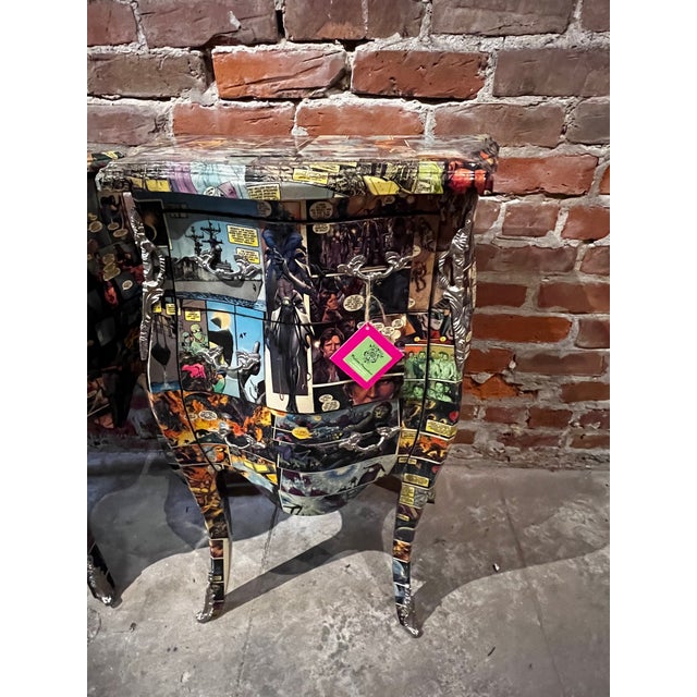 French-Inspired Comic Print Commode Nightstands Pair For Sale In New Orleans - Image 6 of 9
