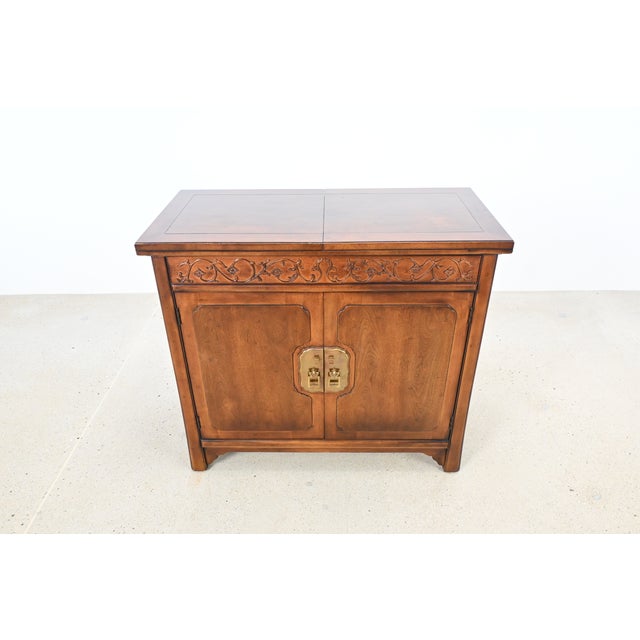 Henredon Henredon Hollywood Regency Chinoiserie Walnut Drop-Leaf Bar Cabinet Server For Sale - Image 4 of 17