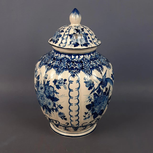 Mid-Century Modern Vintage Potiche Ribbed Ceramic Flower Vase from Nove Italie, 1960s For Sale - Image 3 of 13