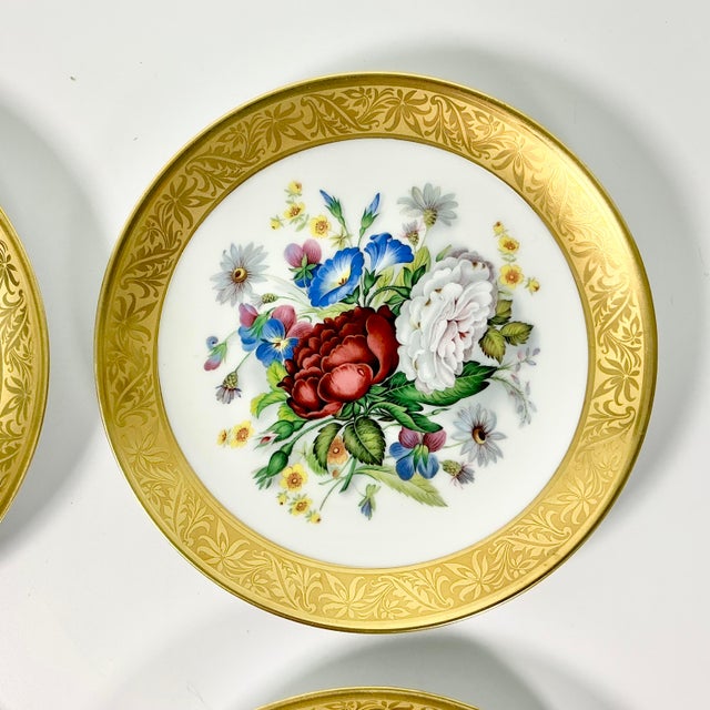 1980s 1980s Vintage Hollywood Regency Italian Horchow Flora Botanical Wall Plates - Set of 4. For Sale - Image 5 of 10