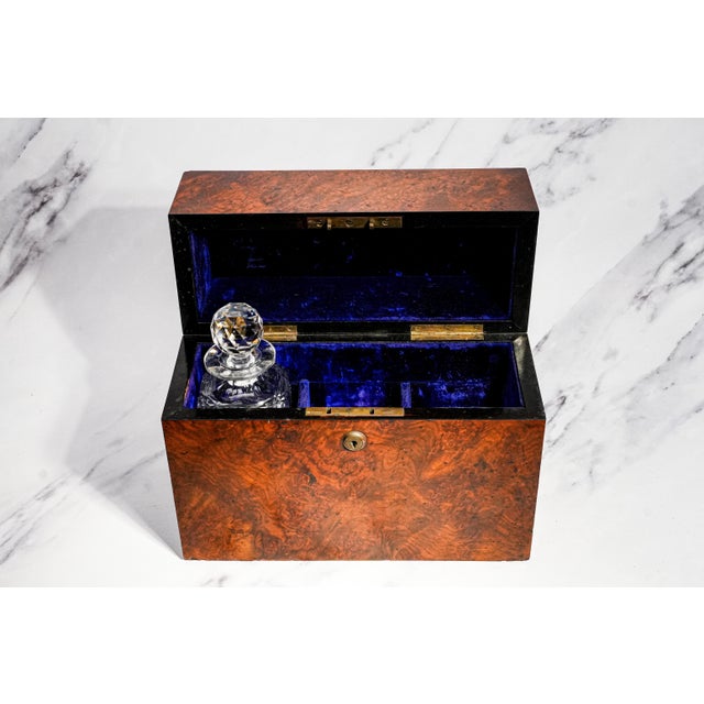 Victorian Stunning 19th Century Antique Victorian English Burl Wood 3-Decanter Box With Bramah Lock & Cut Crystal Decanter Luxury Home Decor Barware For Sale - Image 3 of 18