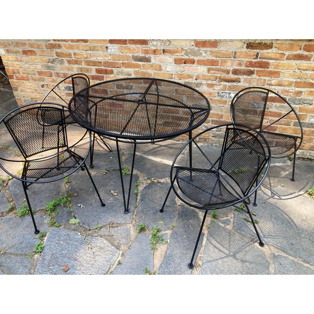 Metal Mid 20th Century Attributed to Tempestini for Salterini RadarModern Patio Set, 5 Pieces For Sale - Image 7 of 8