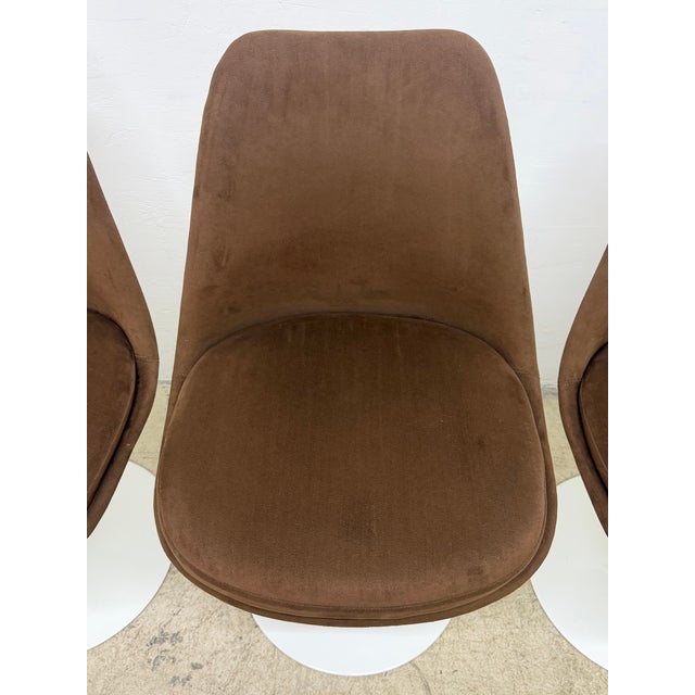 Eero Saarinen Fully Upholstered Tulip Side Chairs for Knoll - Set of Four For Sale - Image 11 of 17