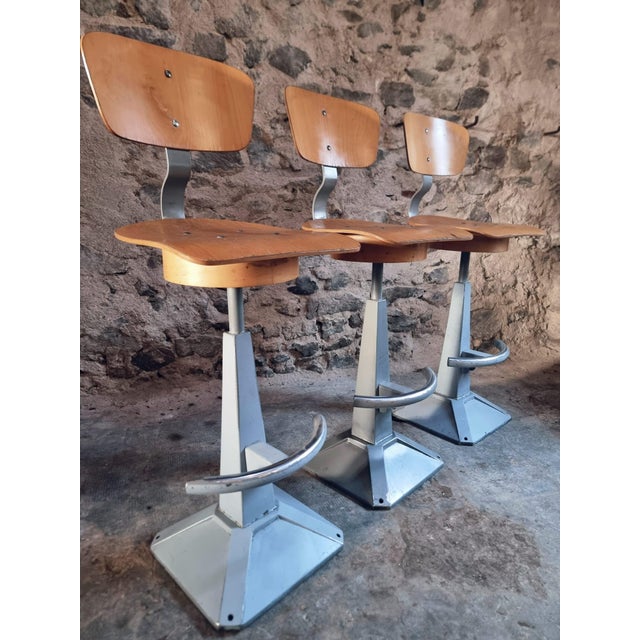 1970s Mid-Century Modern Industrial Swivel Workshop Chairs in Wood and Metal, 1970s, Set of 3 For Sale - Image 5 of 18