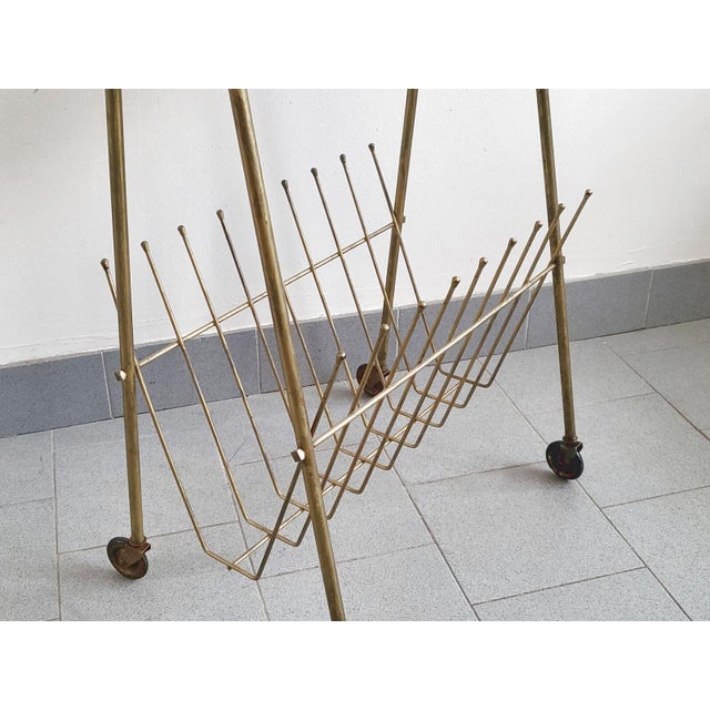 Mid-Century Modern Vintage Brass and Marble Rolling Magazine Rack, 1950s For Sale - Image 3 of 13