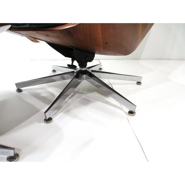 Plycraft Mr. Chair Leather Lounge and Ottoman by George Mulhauser For Sale - Image 9 of 12