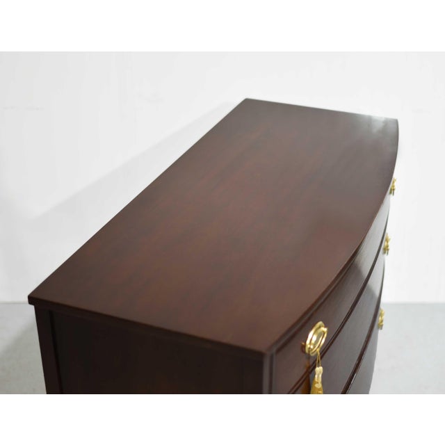 Brown Mid Century Federal Style Mahogany Curve Front Chest For Sale - Image 8 of 14