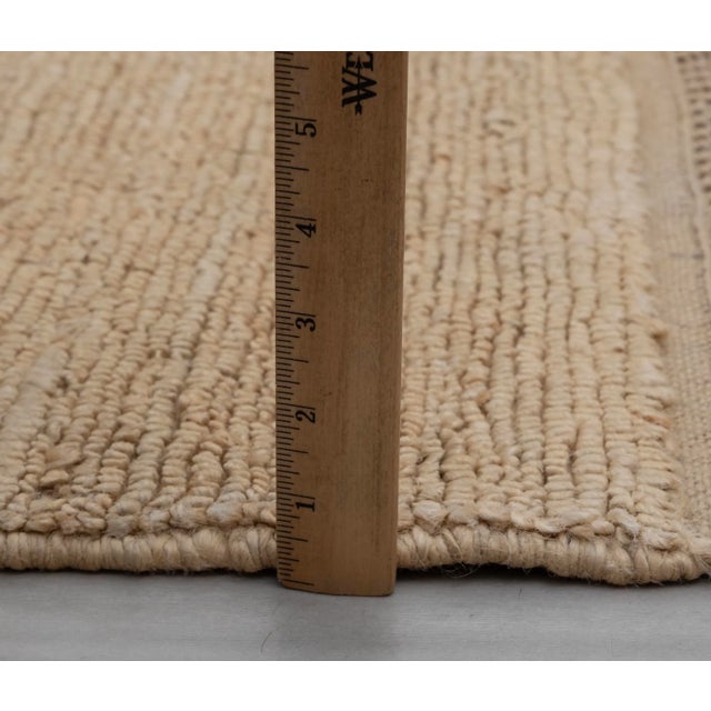 High Quality Hand Knotted Natural Jute Loop Pattern Solid Rug 12x15Ft. For Sale - Image 10 of 12
