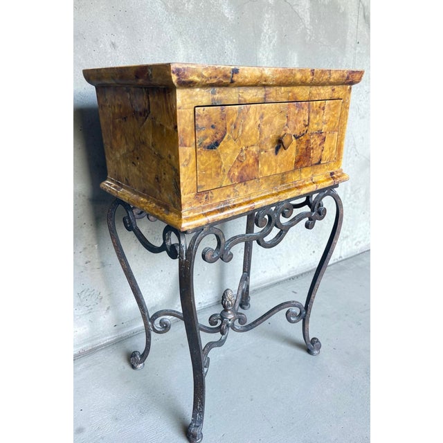 Maitland - Smith Vintage Tessellated Horn Side Table on Iron Base, Hollywood Regency For Sale - Image 4 of 14