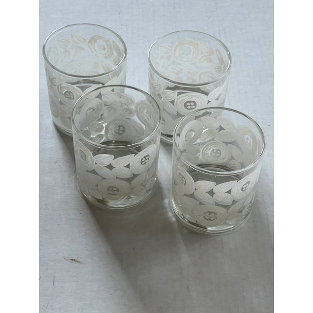 Vintage Spring Flower Glasses- 4 Pieces For Sale - Image 4 of 9