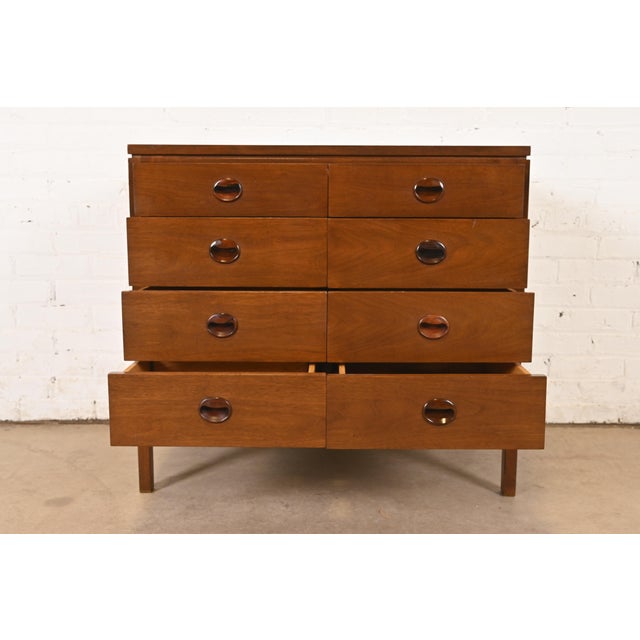 1960s Edward Wormley for Dunbar Mid-Century Modern Walnut and Rosewood Eight-Drawer Chest, Circa 1960s For Sale - Image 5 of 10