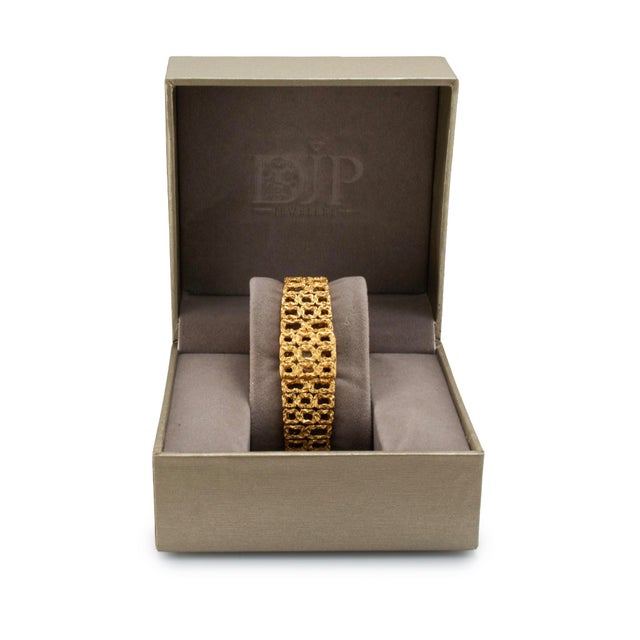 Ladies Vintage Omega Secret Bracelet Gilbert Albert 18k Yellow Gold Manual Watch For Sale - Image 10 of 12
