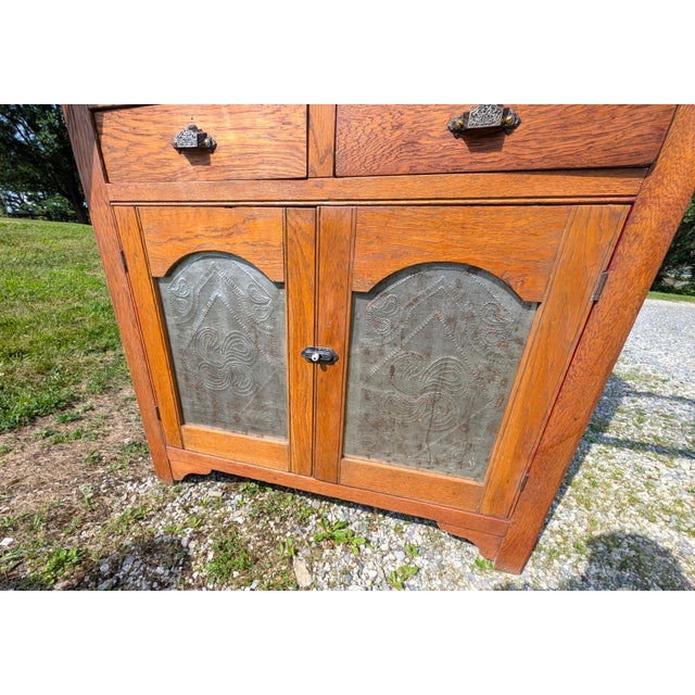 American Antique Oak Flat Wall Pie Safe Cupboard W Pierced Tin Panel Bottom 1900s 1 Piece For Sale - Image 3 of 18