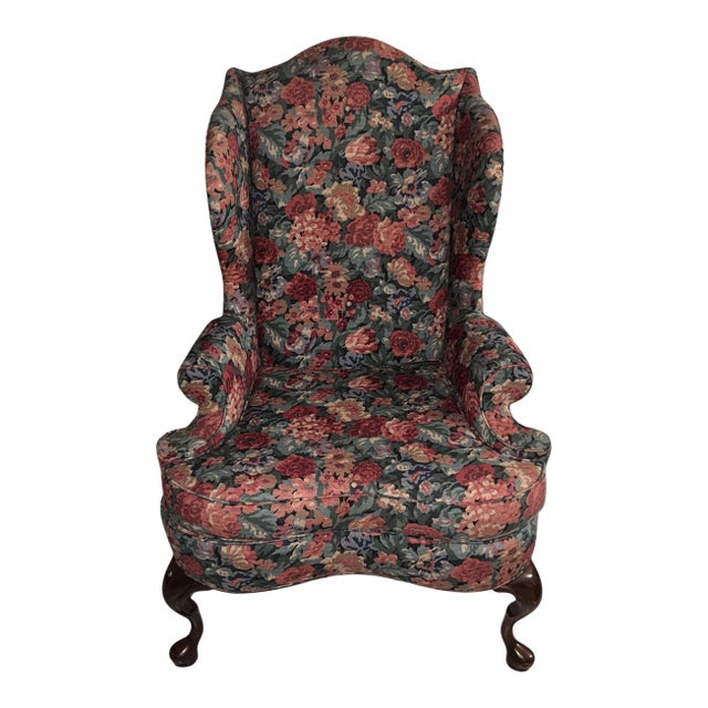 1990s Vintage Vanguard Furniture Serpentine Wingback Chair For Sale
