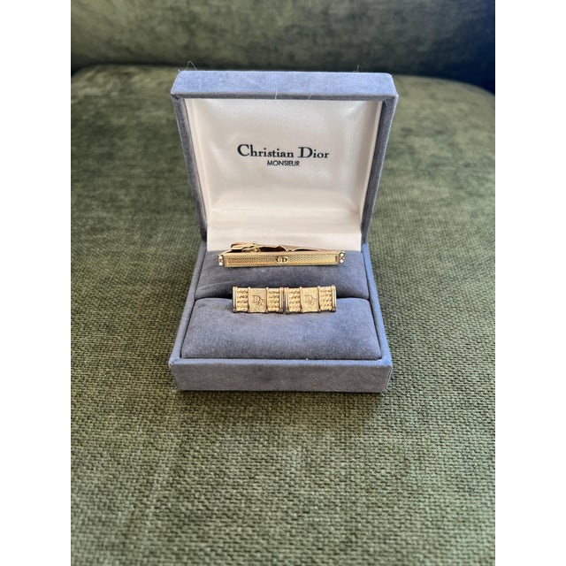 Rare Monsiuer Vintage Christian Dior Gold Plate Cufflinks & Tie Clip In Original For Sale - Image 4 of 10