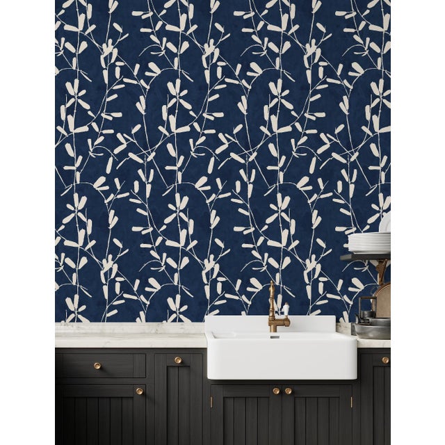 Non-woven fiber-based material with a smooth satin finish. We use the latest digital technology providing the highest...