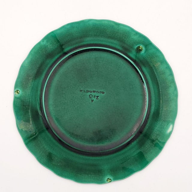 English Pair of Wedgwood Plates, England Circa 1880 For Sale - Image 3 of 6