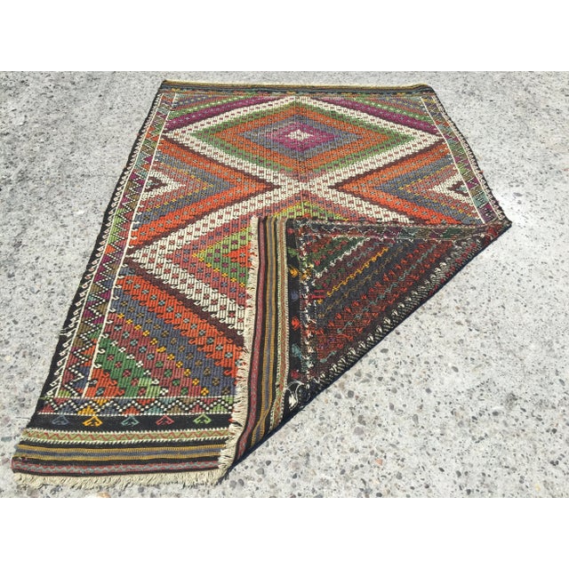 Vintage Turkish Kilim Rug - 5′8″ × 8′4″ X For Sale - Image 4 of 9