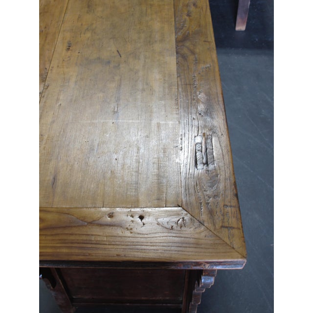 Late 18th Century Elm Buffet For Sale - Image 11 of 14