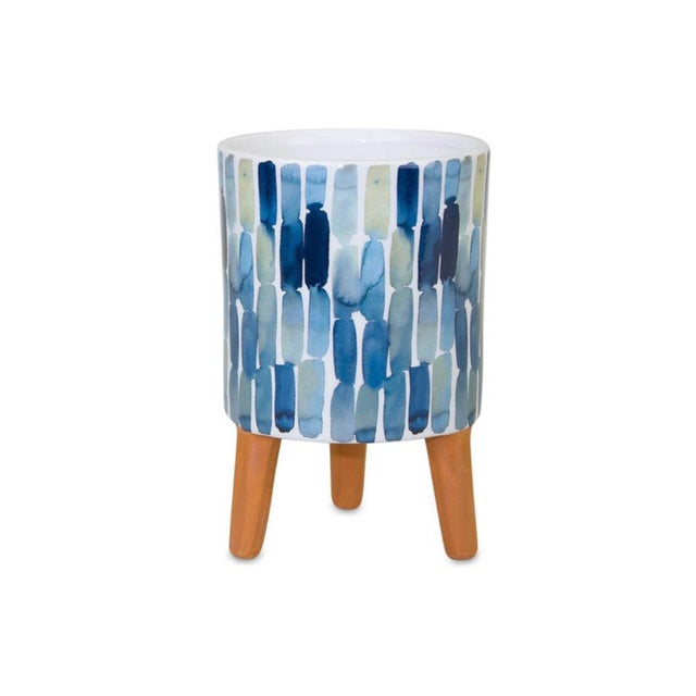 Kenneth Ludwig Chicago Watercolor Planter with Terra Cotta Legs (Set of 2) For Sale - Image 4 of 5