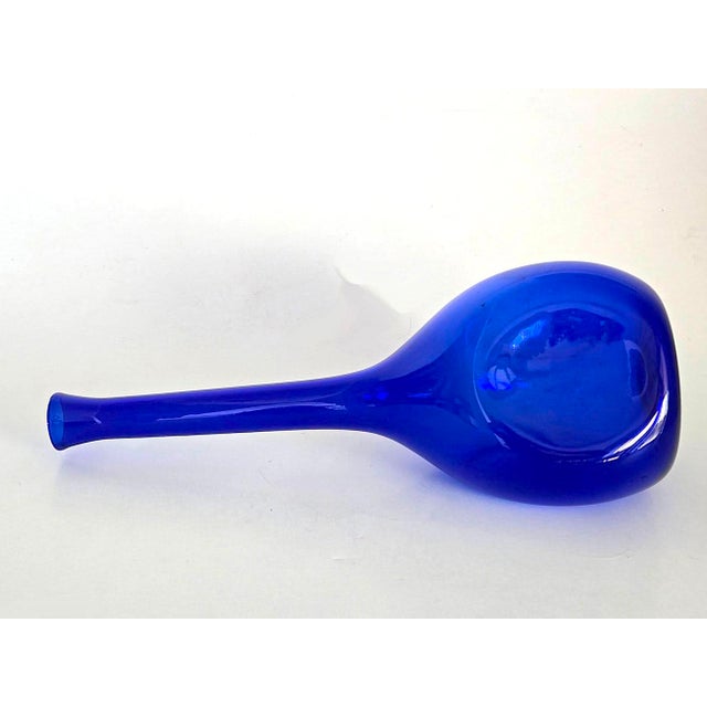 Mid-Century Modern Vintage Swedish Hand Blown Cobalt Glass Vase by Arthur Carlsson Percy For Sale - Image 3 of 11