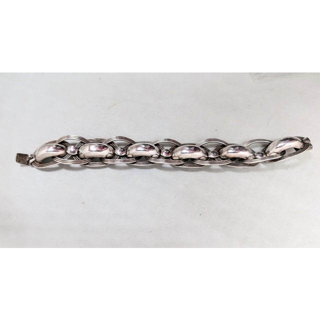 Vintage 1950s Signed Napier Silvertone Link Bracelet For Sale In Philadelphia - Image 6 of 11