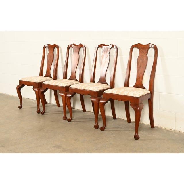 1970s Henkel Harris Queen Anne Solid Cherry Wood Dining Chairs | Set of Four For Sale - Image 5 of 15