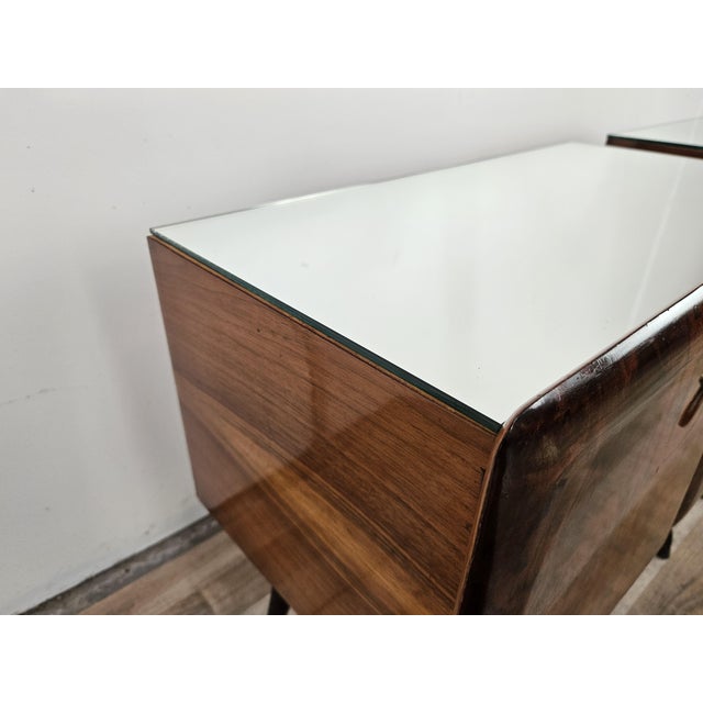 Brown Mid-Century Mahogany Nightstands with Mirrored Top, 1950, Set of 2 For Sale - Image 8 of 16