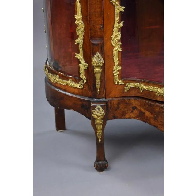 Antique French Serpentine Vitrine, 1870 For Sale - Image 9 of 10