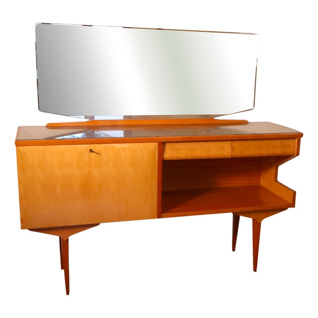 Mid-Century Maple and Sycamore Bar Cabinet in the style of Vittori Dassi, 1950s For Sale