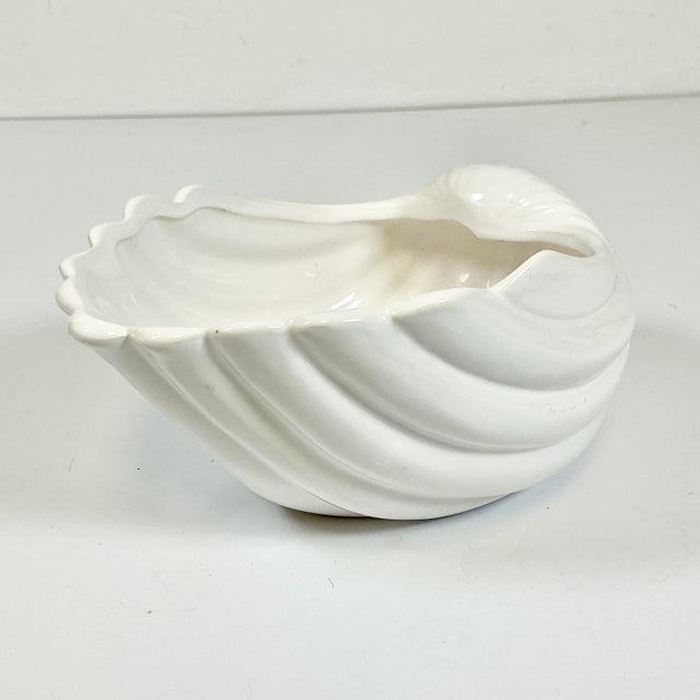 1980s Vintage Coastal Hollywood Regency Le Blanc Sea Shell Planter For Sale - Image 6 of 14