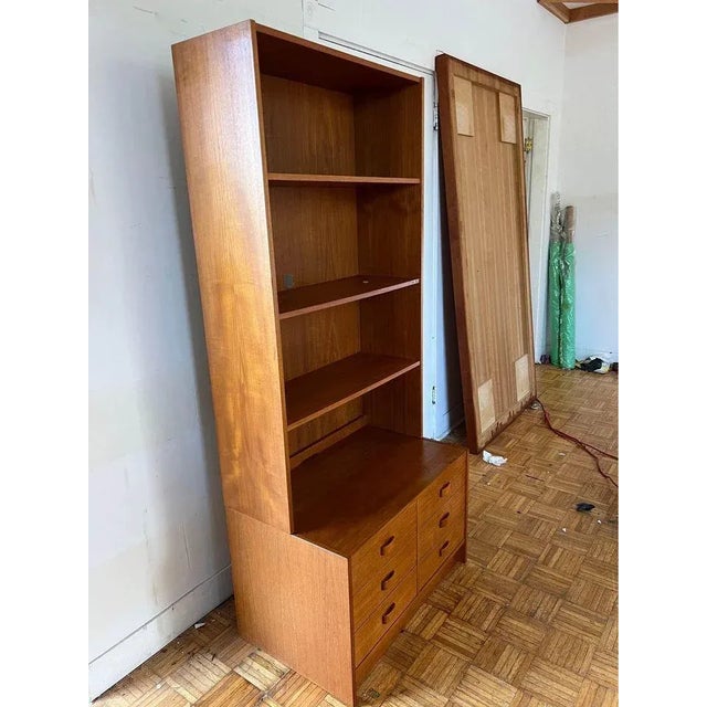 Domino Domino Mid Century Modern Danish Teak Bookcase on Chest. For Sale - Image 4 of 9