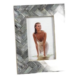 Bengkulu Bone Braided Photo Frame, 4" x 6", Mayfair Gray For Sale