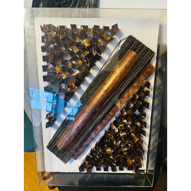 Abstract "Original Joan Weinberg (Macramates) Mixed Media Textile Art in Acrylic Box Case - 1980s". For Sale - Image 3 of 12