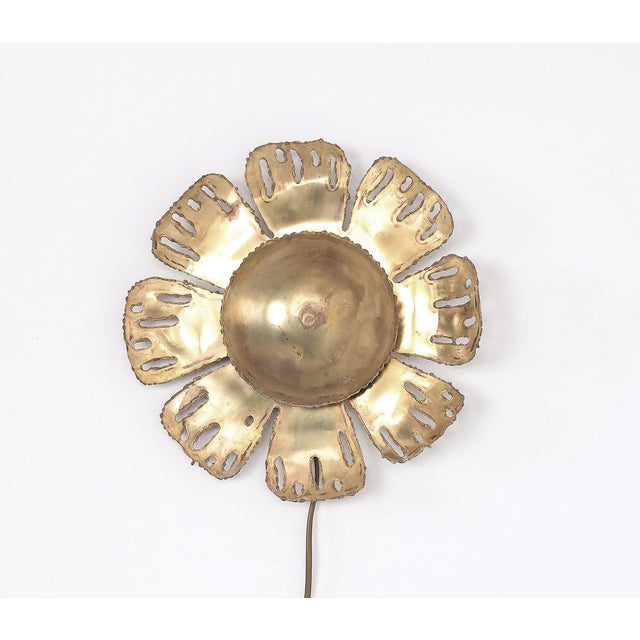 Brass Flower Wall Lamp by Svend Aage Holm Sørensen for Holm Sørensen & Co, 1960s For Sale - Image 9 of 9