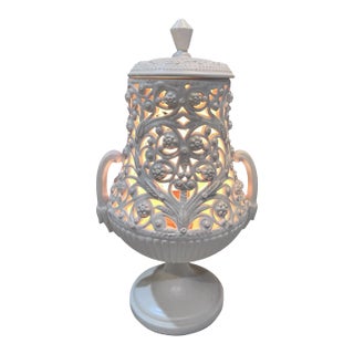 Vintage Italian G. Calligani White Reticulated Porcelain Accent Lamp For Sale