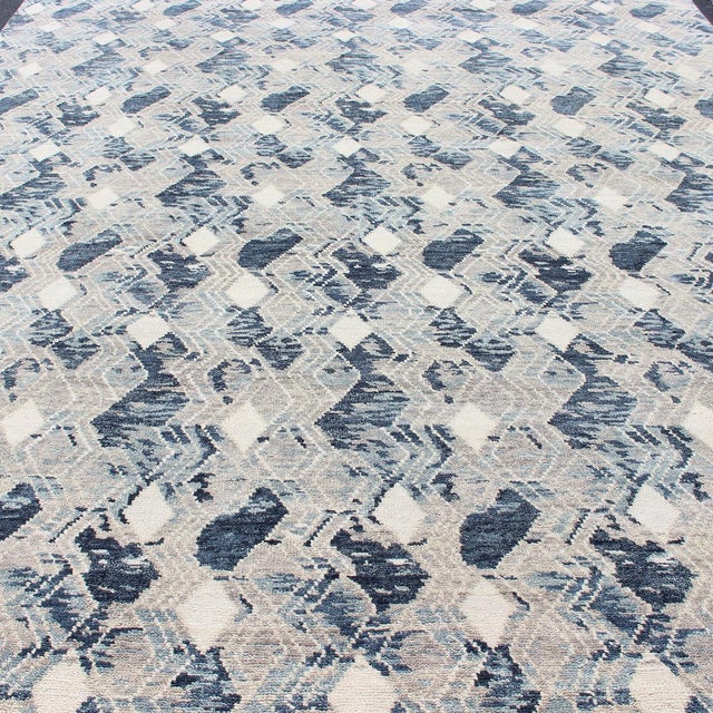 Oversized Modern Diamond Designed Indian Area Rug in Blue, Gray, and White 12'1 X 14'11 For Sale - Image 4 of 14