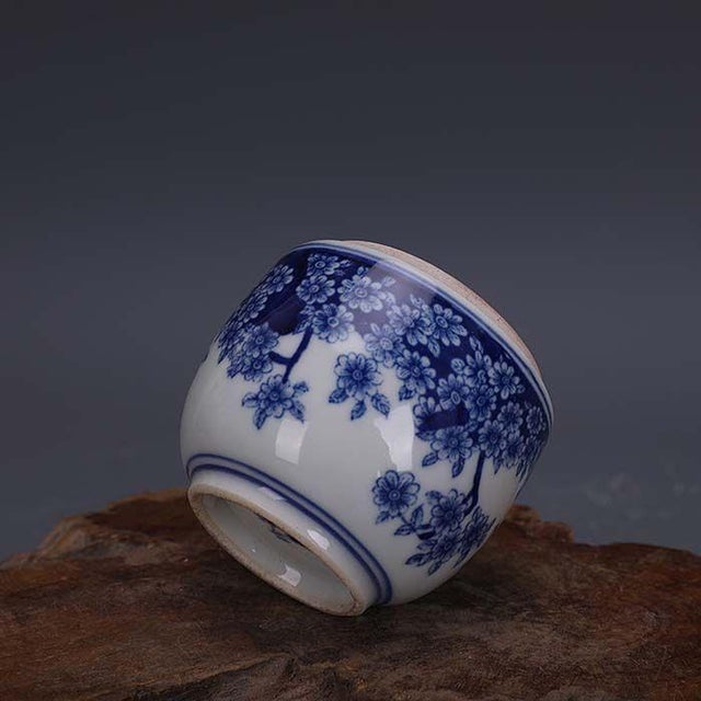 1950s Blue and White Porcelain Floral Tea Jar With Lid For Sale - Image 5 of 5