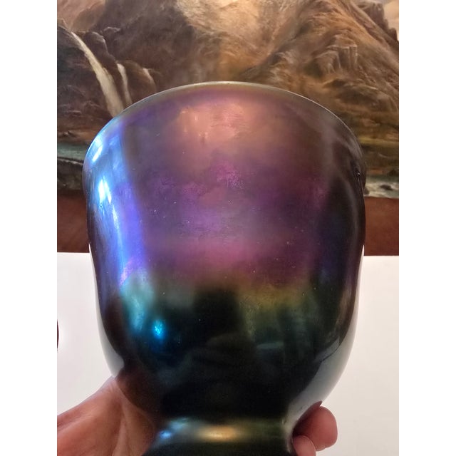 Vintage Tiffany Style Iridescent Magenta Bowl Signed For Sale - Image 11 of 11