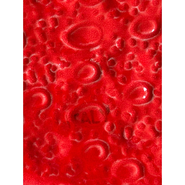 Italian Vintage Italian Ceramic Strawberry Serving Bowl For Sale - Image 3 of 15