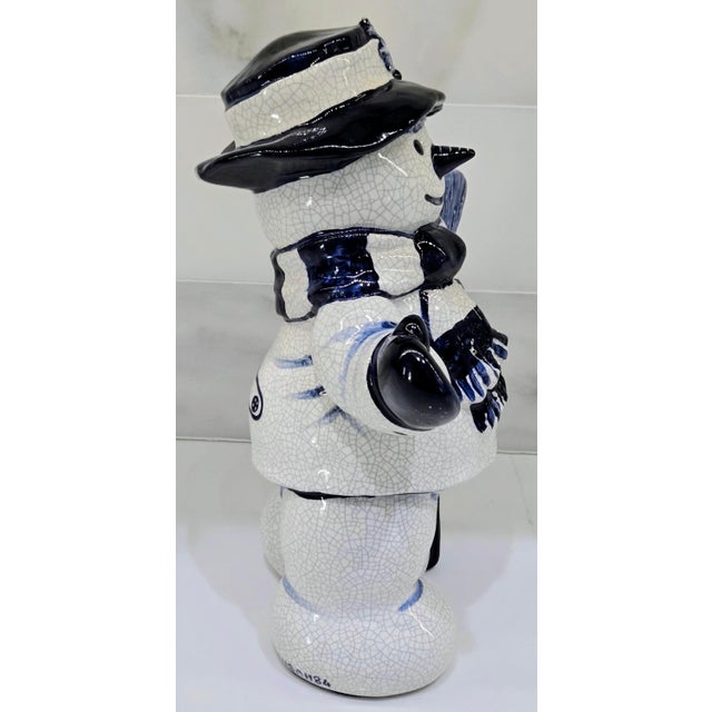 American Vintage 1984 Dedham Style Blue White Crackle Glaze Snowman Figurine, Potting Shed Attributed For Sale - Image 3 of 9
