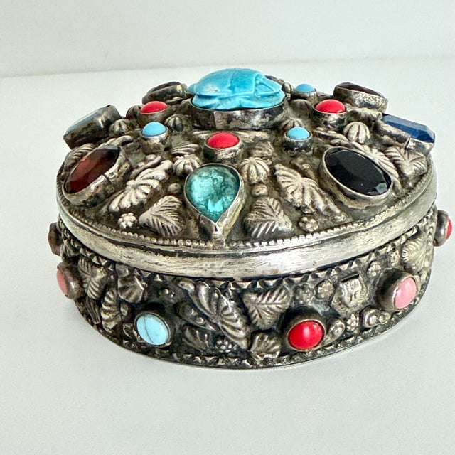 Silver 20th Century Egyptian Silver Jeweled Box For Sale - Image 8 of 12