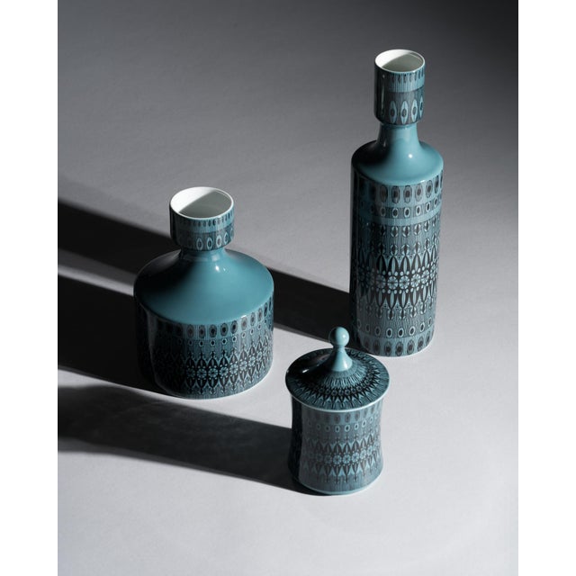 Turquoise Porcelain Vase and Lidded Box Set by Hans Theo Baumann for Rosenthal, 1964, Set of 3 For Sale - Image 6 of 17
